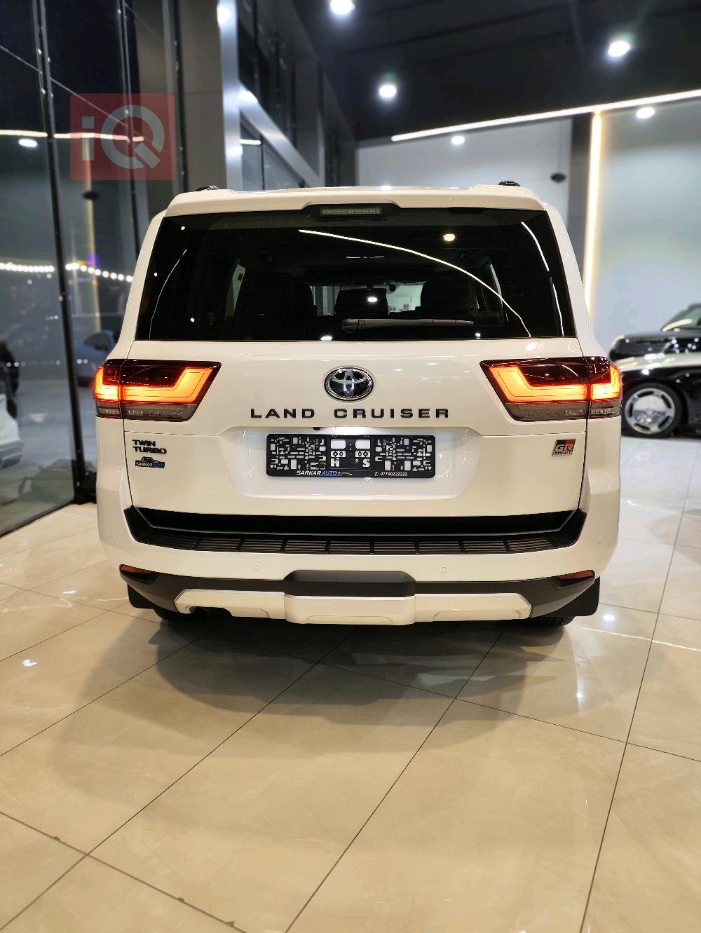 تويوتا لاندكروزر